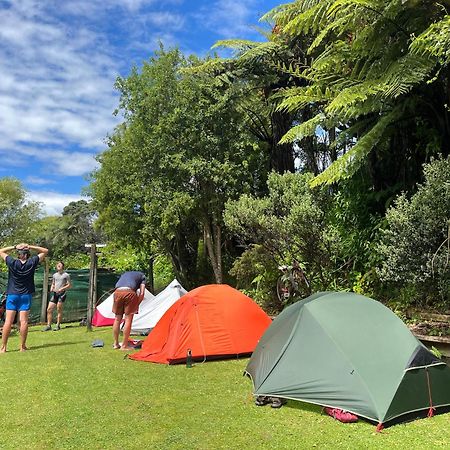 Global Village Travellers Lodge Greymouth Exterior photo