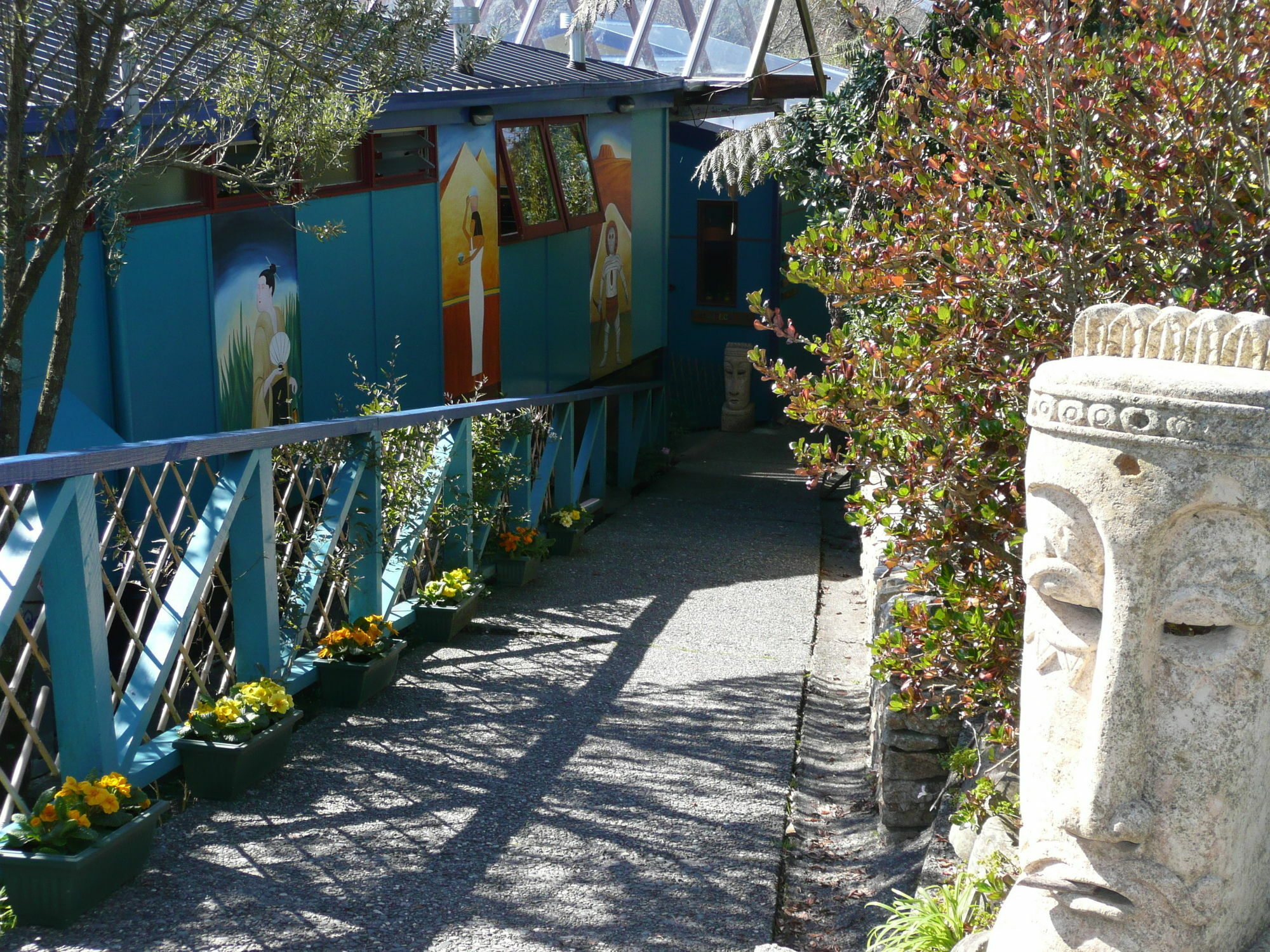 Global Village Travellers Lodge Greymouth Exterior photo The entrance to the museum
